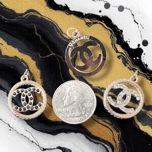 2 Piece Bundle Round Rhinestone Logo Gold Tone Charm Pendant Zipper Pull